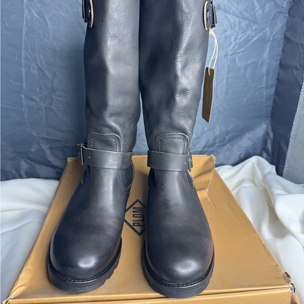 Black Leather Boots